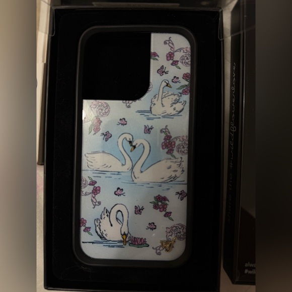 Wildflower Iphone 14 Pro Case BUNDLE (Wildflower, Aritzia Superpuff, Otterbox) - Picture 7 of 16